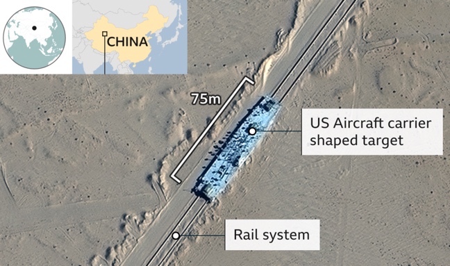 Finta nave da guerra Usa nel deserto cinese