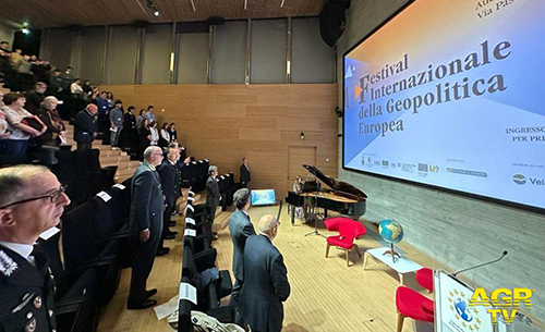 Il Ministro Raffaele Fitto e gli esperti di strategia marittima e Difesa europea protagonisti al Festival Internazionale della Geopolitica europea
