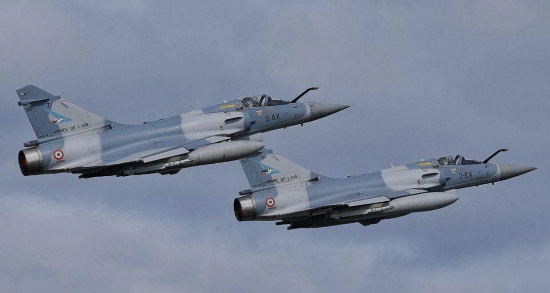 Mirage francesi all’Ucraina per rinforzare una difesa aerea “inesistente”