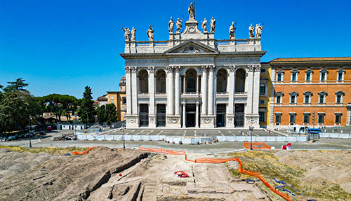 Roma, da scavi a San Giovanni in Laterano emergono le mura medievali del Patriarchio