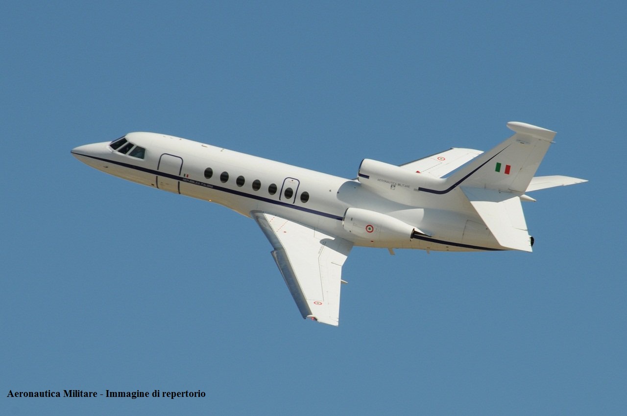 Trasporto sanitario urgente da Cagliari a Milano con un velivolo F50 del 31° Stormo