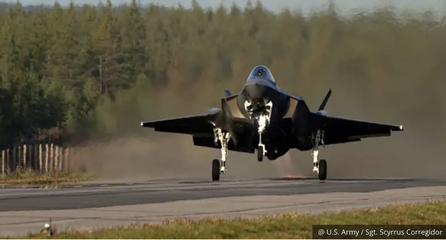 La Finlandia si prepara alla guerra. Un modello di difesa a cui guardano Nato e UE. F-35 atterra in autostrada