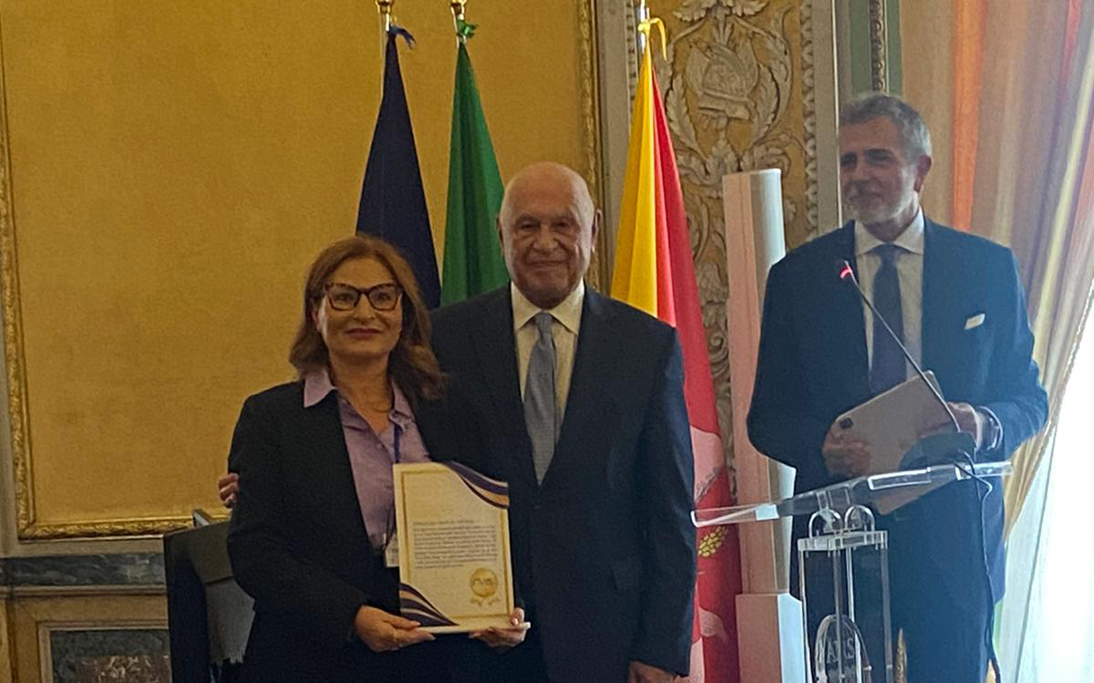 Il ministro Nordio riceve un premio dal movimento italiano per la gentilezza