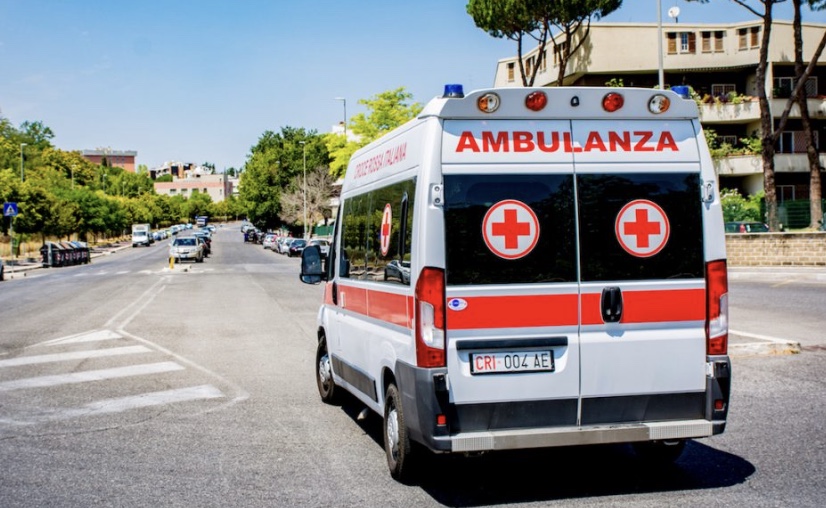 Morto il bambino precipitato da una finestra di un edificio romano