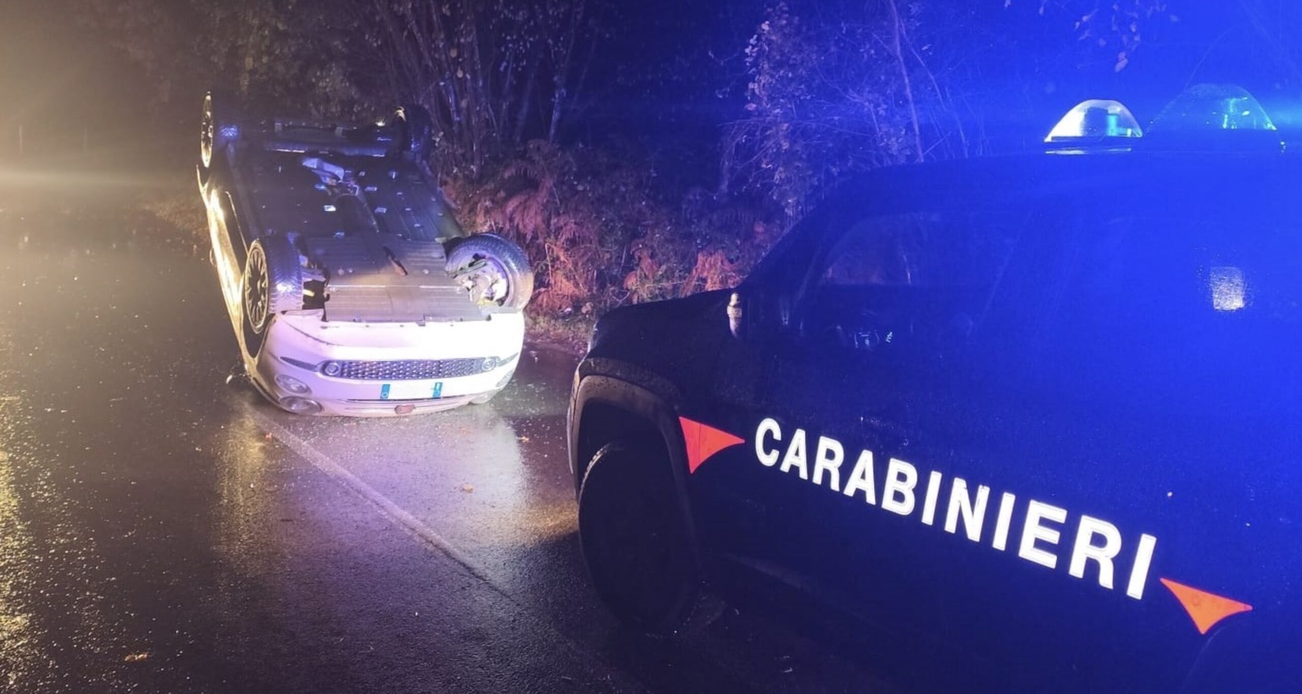 Carpineto Romano: carabiniere fuori dal servizio salva una 71enne bloccata in auto dopo un incidente