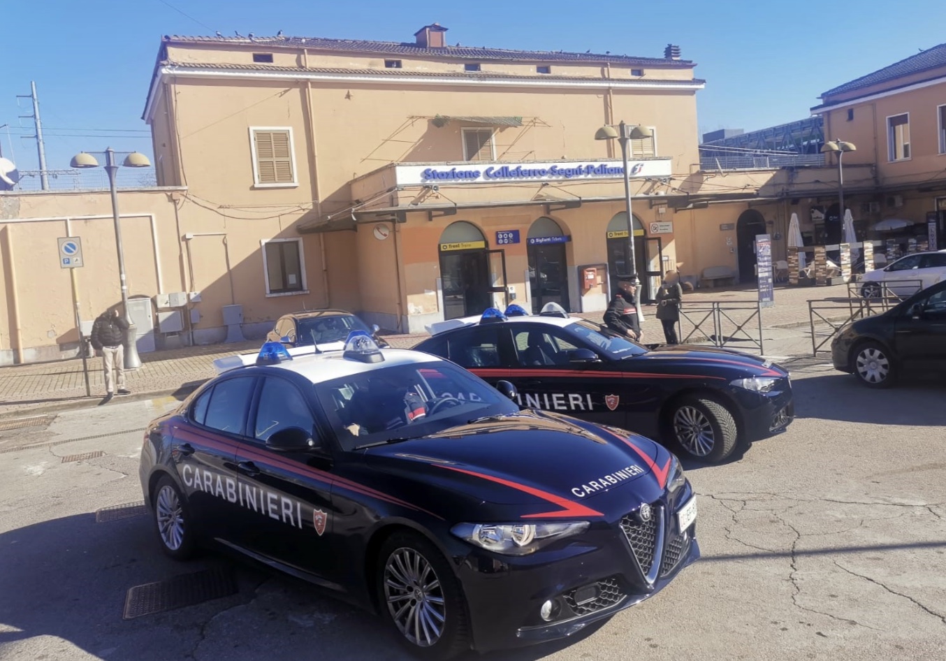 Arrestata coppia romana per detenzione e spaccio di sostanze stupefacenti